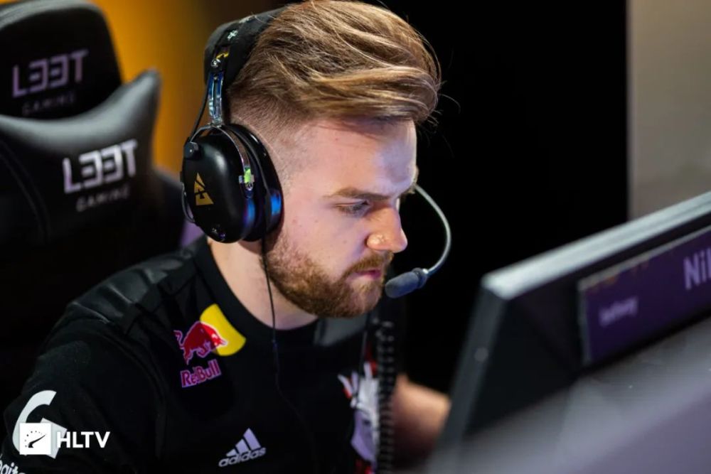 且安全地下 且安全地下